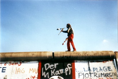 A berlini fal. Egyesítés?