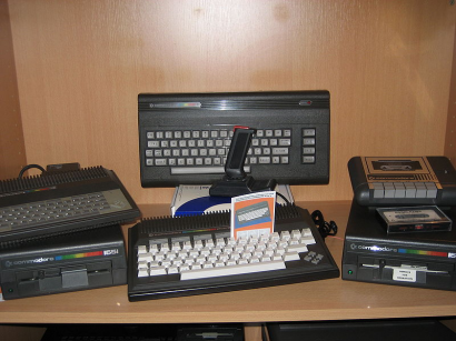 A Commodore Plus 4 és közeli rokonai: a kései nyolcvanas évek iskolaszámítógépei