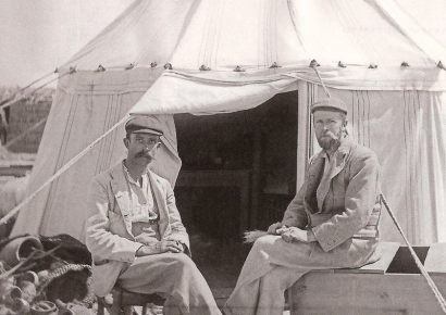 A papiruszok felfedezői: Grenfell és Hunt archeológusok 1896-ból