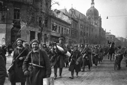 A Vörös Hadsereg az Üllői út belső szakaszán 1945-ben