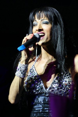 Az izraeli transzszexuális Dana Internetional 1998-ban héber nyelvű dallal nyert.