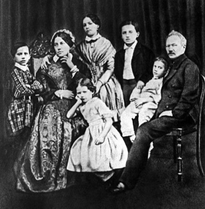Csajkovszkij családja 1848-ban: a bal szélen a leendő zeneszerző