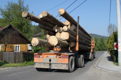Épületfa-szállítás