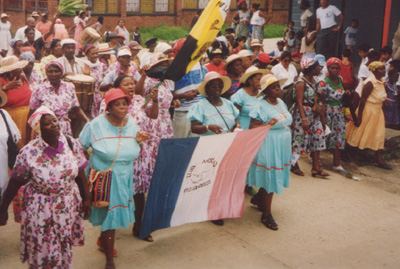 Garifuna utcai ünnepség Guatemalában
